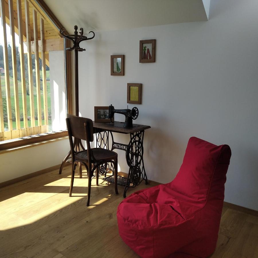 Hostal Hisa Sonca Toti Breg Svecina Exterior foto